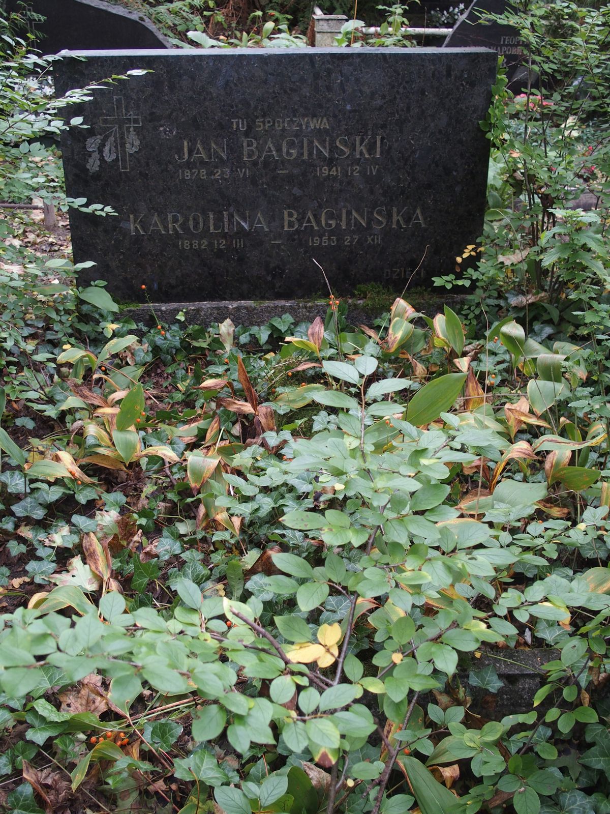 Tombstone of Karolina Baginska and Jan Baginski, St Michael's cemetery in Riga, as of 2021.
