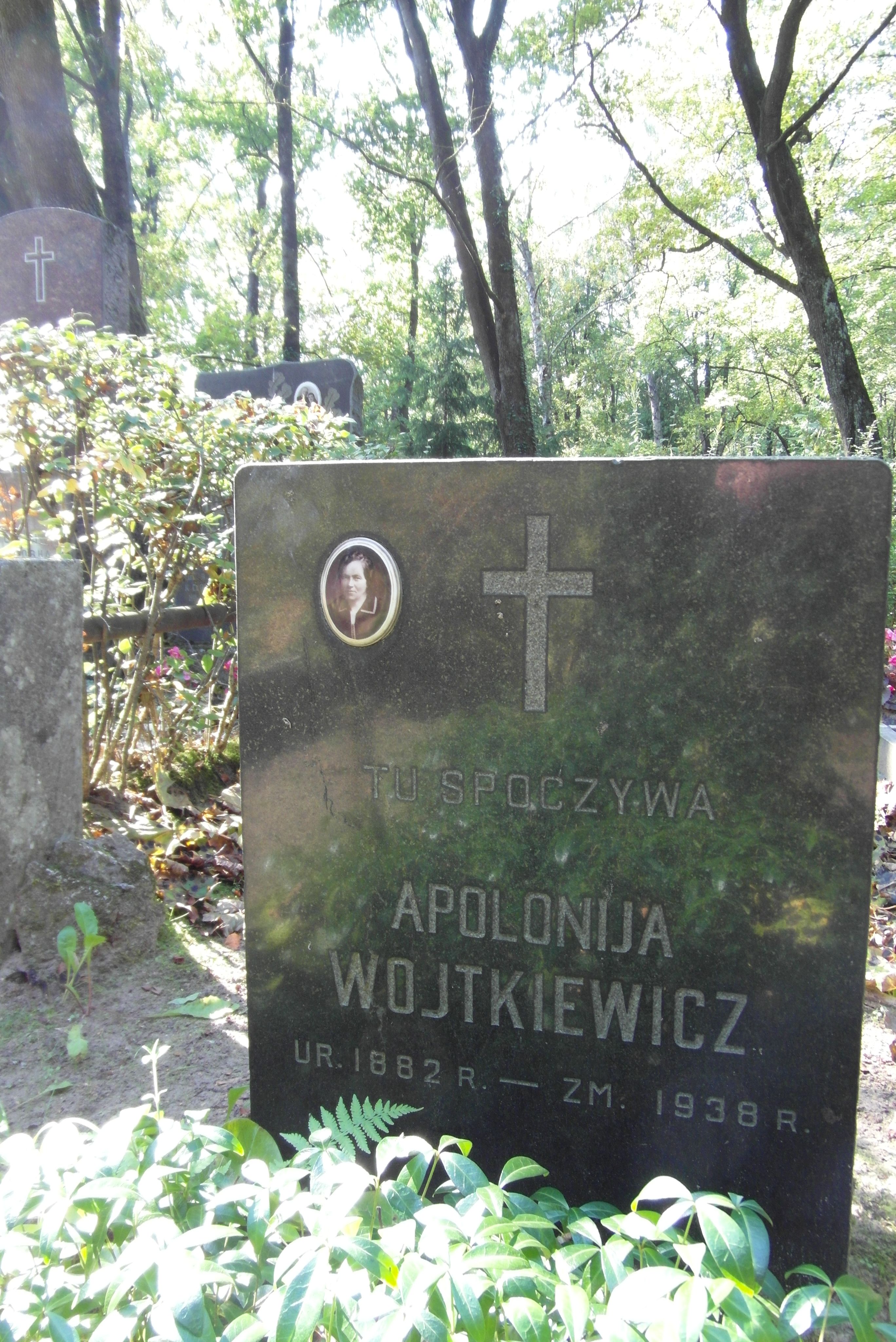 Gravestone of Apolonia Wojtkiewicz, St Michael's cemetery in Riga, as of 2021.