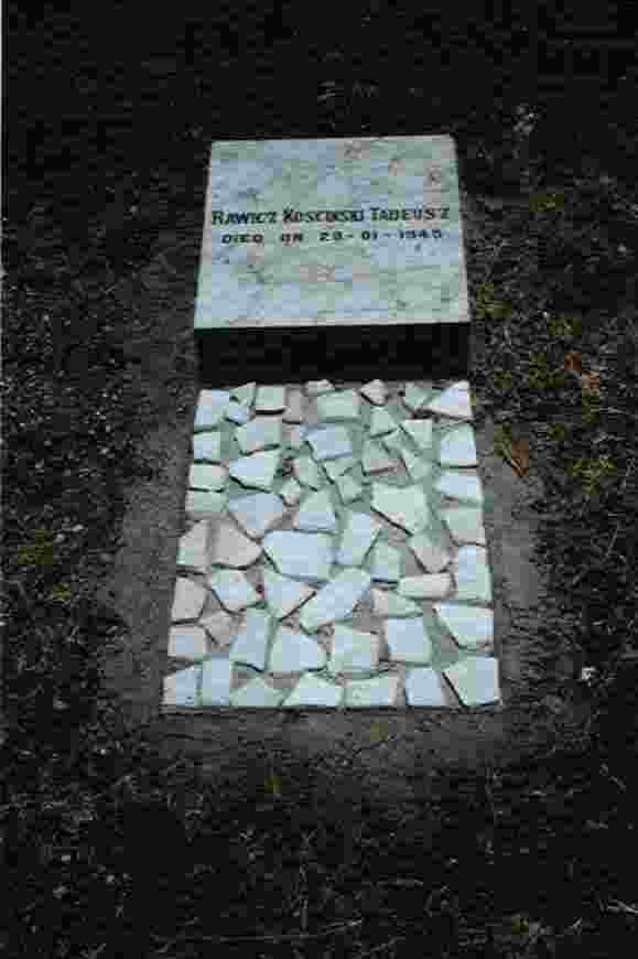 Tadeusz Rawicz-Kosiński, Polish graves in the Sevri Christian cemetery