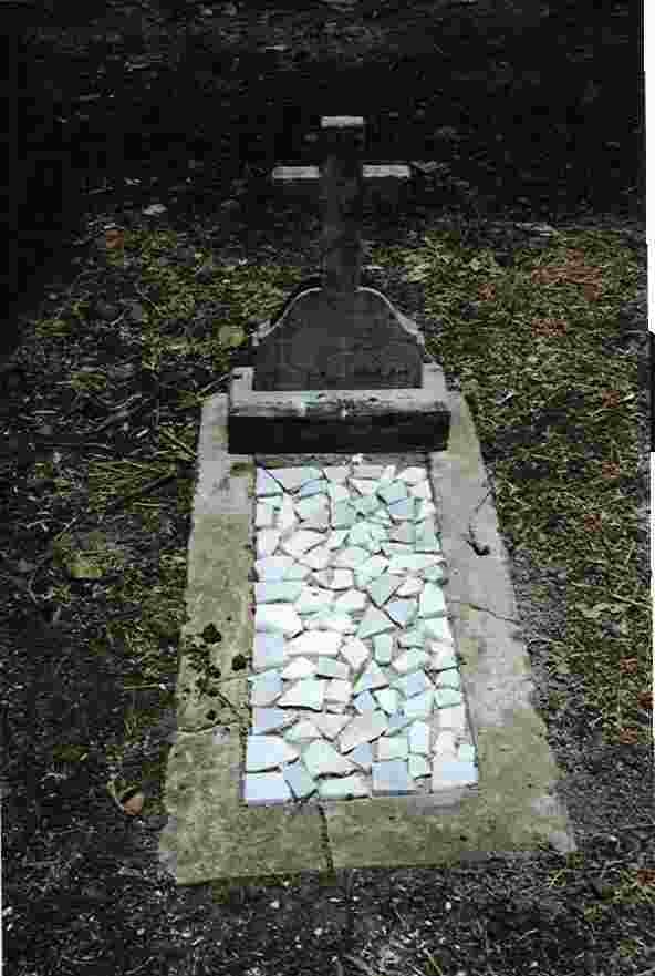 Stanisław Kościukiewicz, Polish graves in the Sewri Christian Cemetery