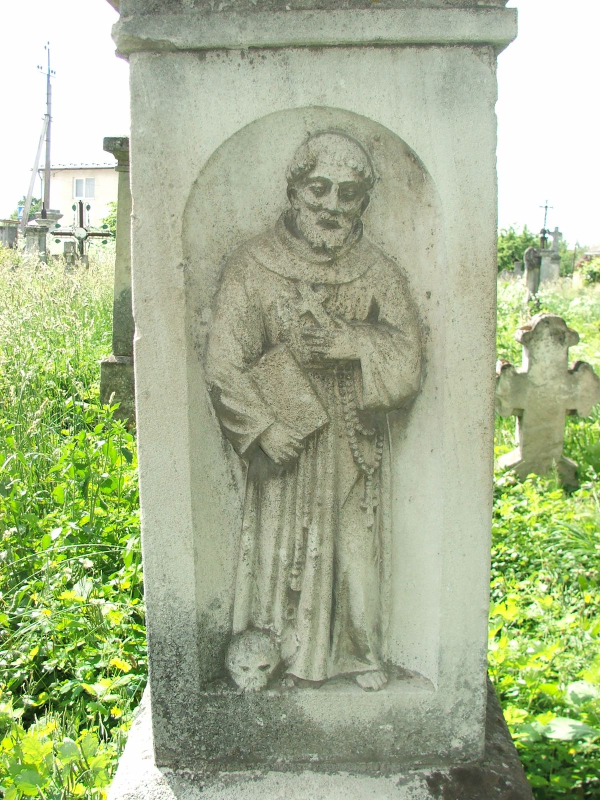 Fragment of the tombstone of Franciszek and Maria Pizunski, Zbarazh cemetery, as of 2018