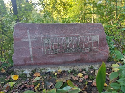 Nagrobek Marii i Mariana Pieslaków