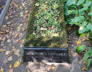 Nagrobek Wiktora Lubińskiego