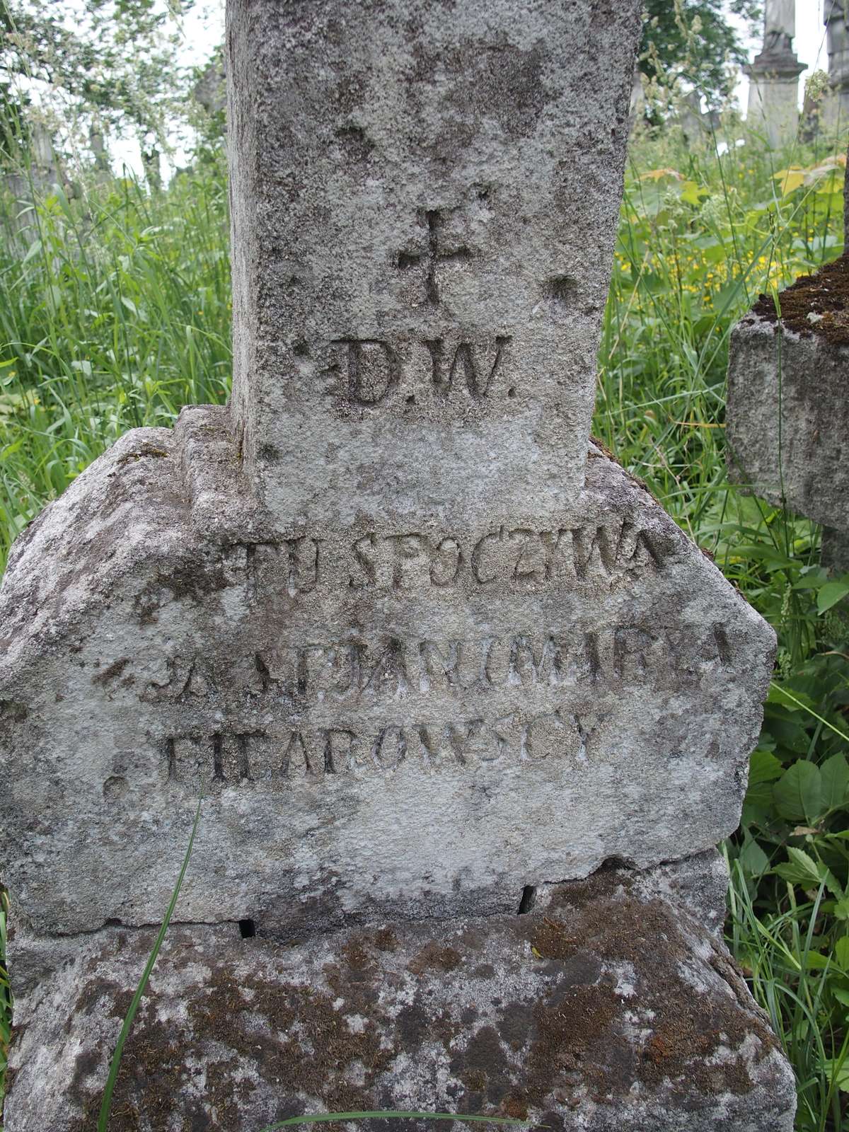 Nagrobek Marii i Jana Figarowskich, cmentarz w Zbarażu, stan z 2018 r.