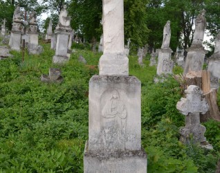 Nagrobek Anny Mandryk, cmentarz w Zbarażu, stan z 2018 roku