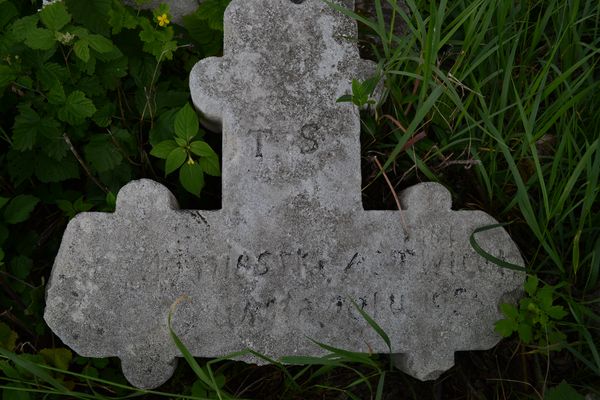 Inskrypcja nagrobka Agnieszki Matwicuk, cmentarz w Zbarażu, stan z 2018