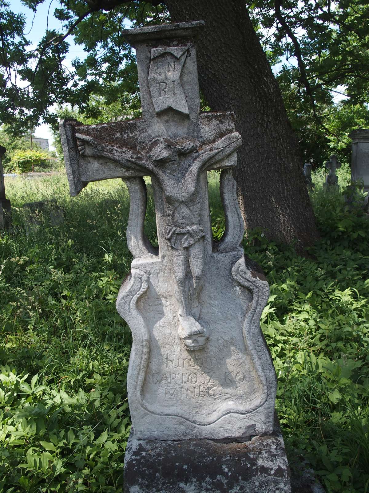 Nagrobek Walentego Kominka, cmentarz w Zbarażu, stan z 2018 r.