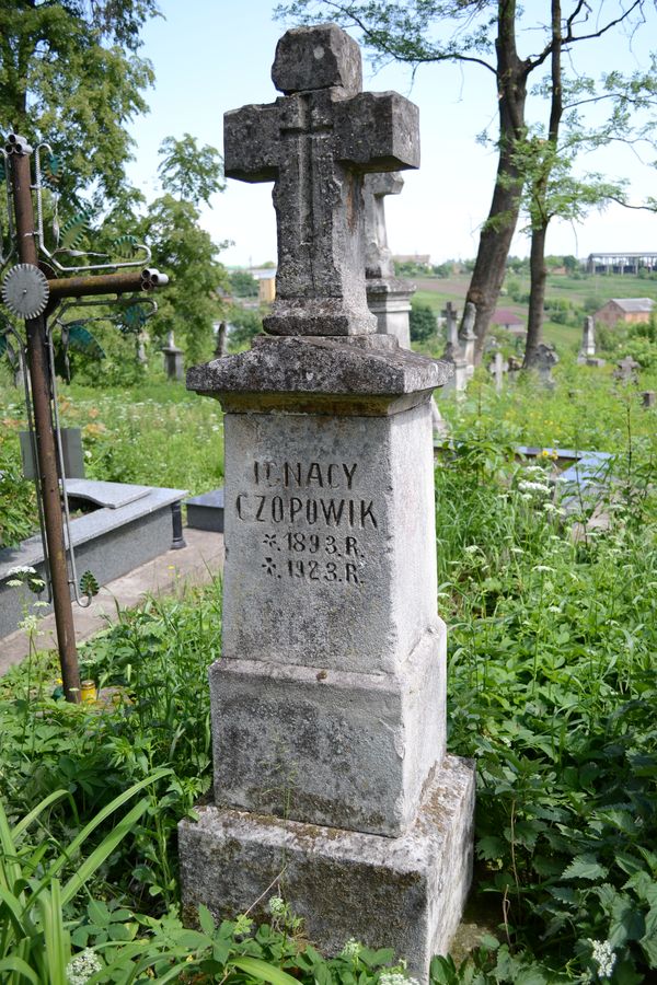 Tombstone of Ignacy Czopowik, Zbarazh cemetery, as of 2018