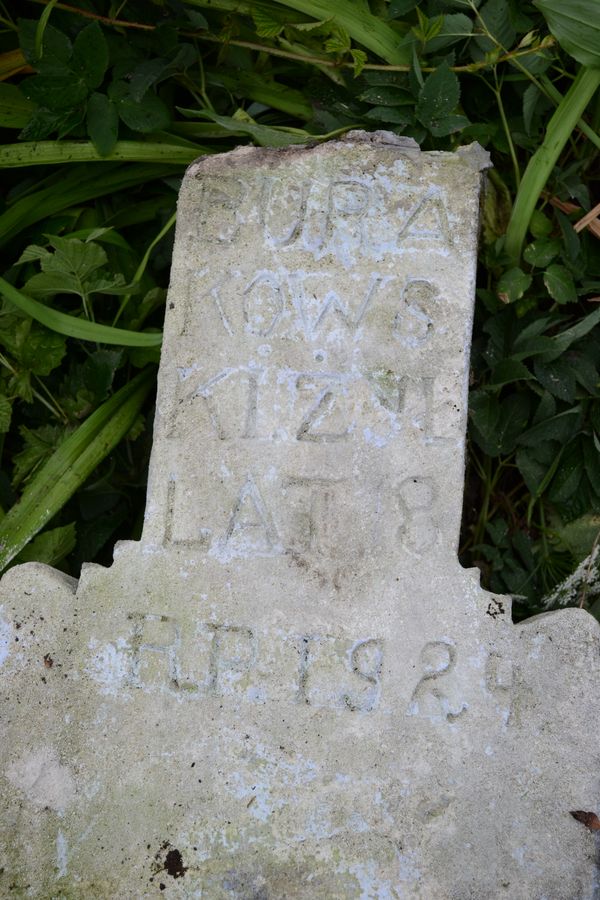 Fragment nagrobka Antoniego i Franciszka Burakowskich, cmentarz w Zbarażu, stan z 2018