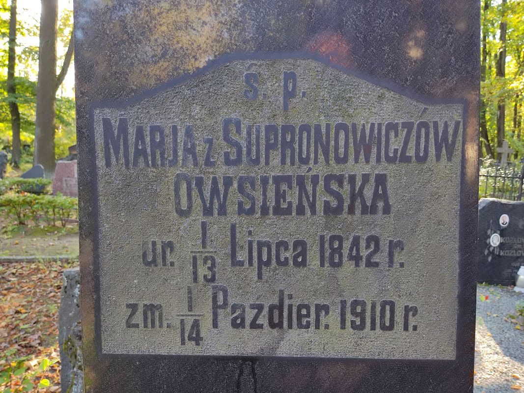 Tombstone of Florentin Owsienski, Maria Owsienski and Tadeusz Owsienski