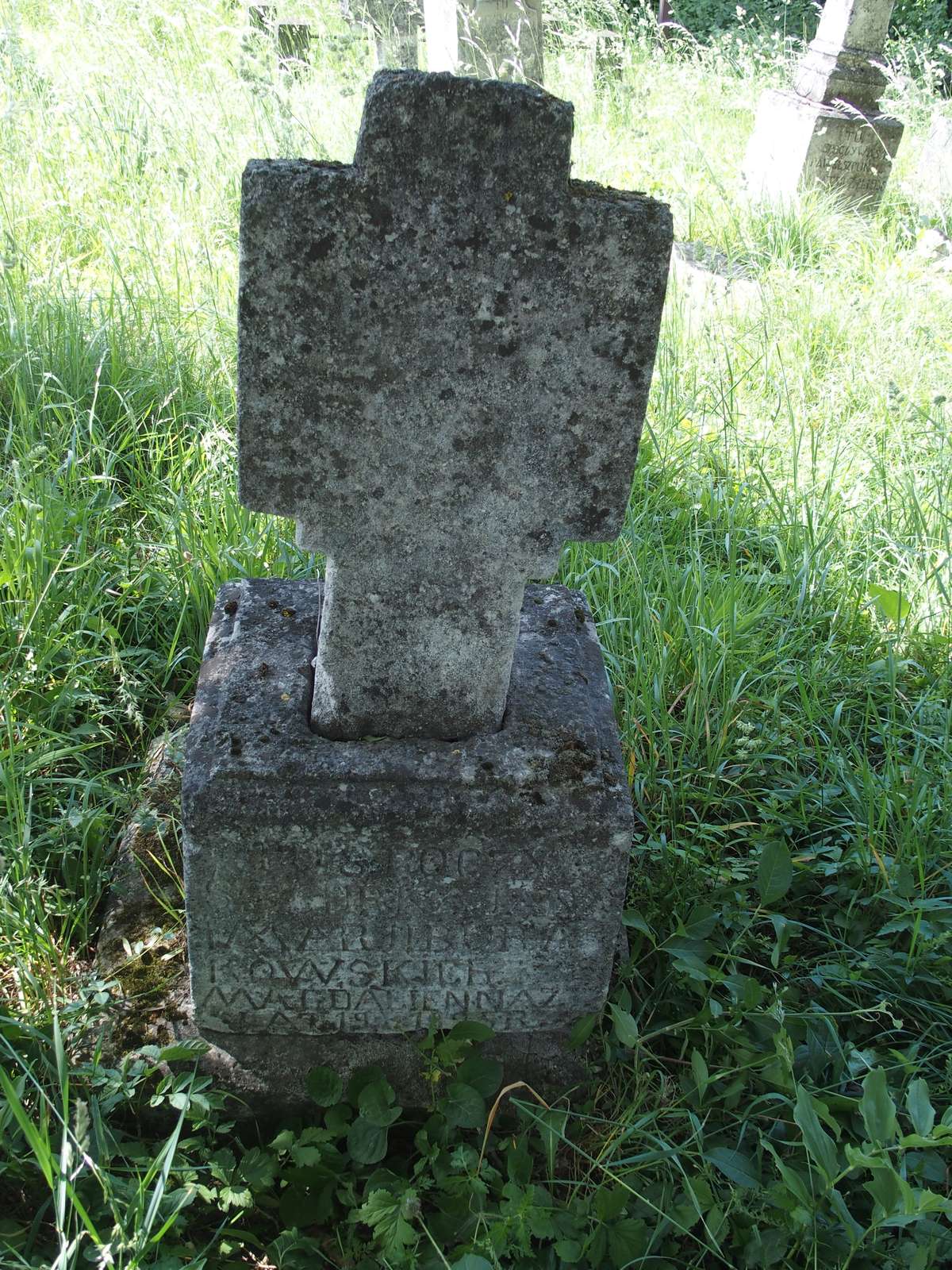Nagrobek Magdaleny Burakowskiej, cmentarz w Zbarażu, stan z 2018 r.