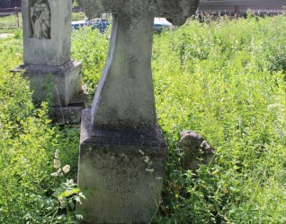 Nagrobek Ludwika i Agnieszki Warezak, cmentarz w Zbarażu, stan z 2018 roku