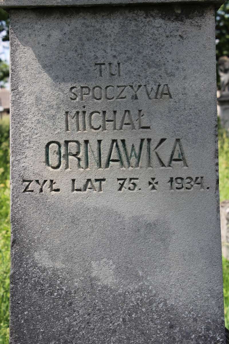 Fragment of the tombstone of Michal Ornawek, Zbarazh cemetery, as of 2018