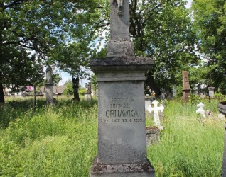 Nagrobek Michała Ornawka, cmentarz w Zbarażu, stan z 2018 roku