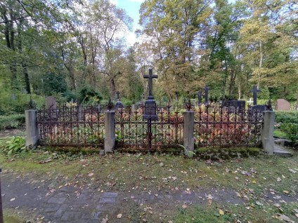 Nagrobek Marii Naruszewicz i N.N. Naruszewicz