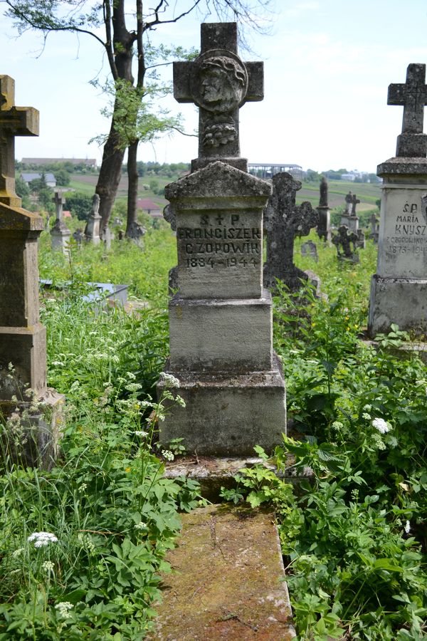 Tombstone of Franciszek Czopowik, Zbarazh cemetery, as of 2018