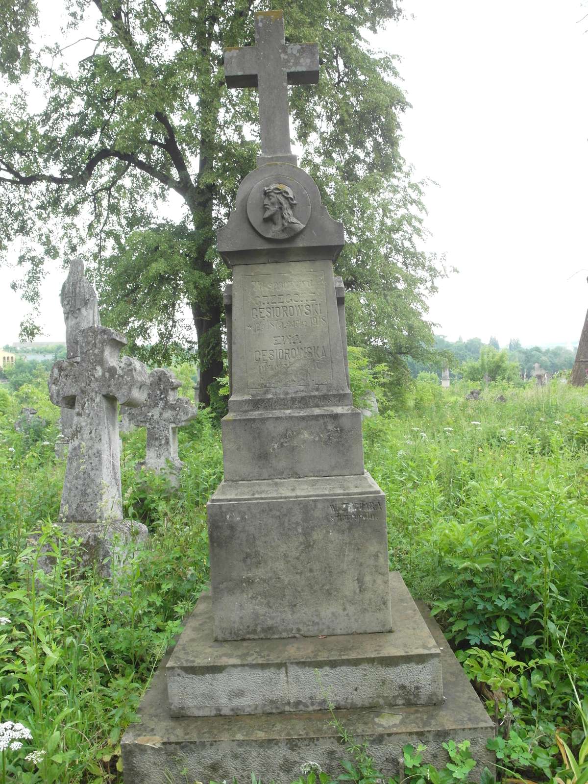 Nagrobek Ewy i Grzegorza Gęsiorowskich, cmentarz w Zbarażu, stan z 2018