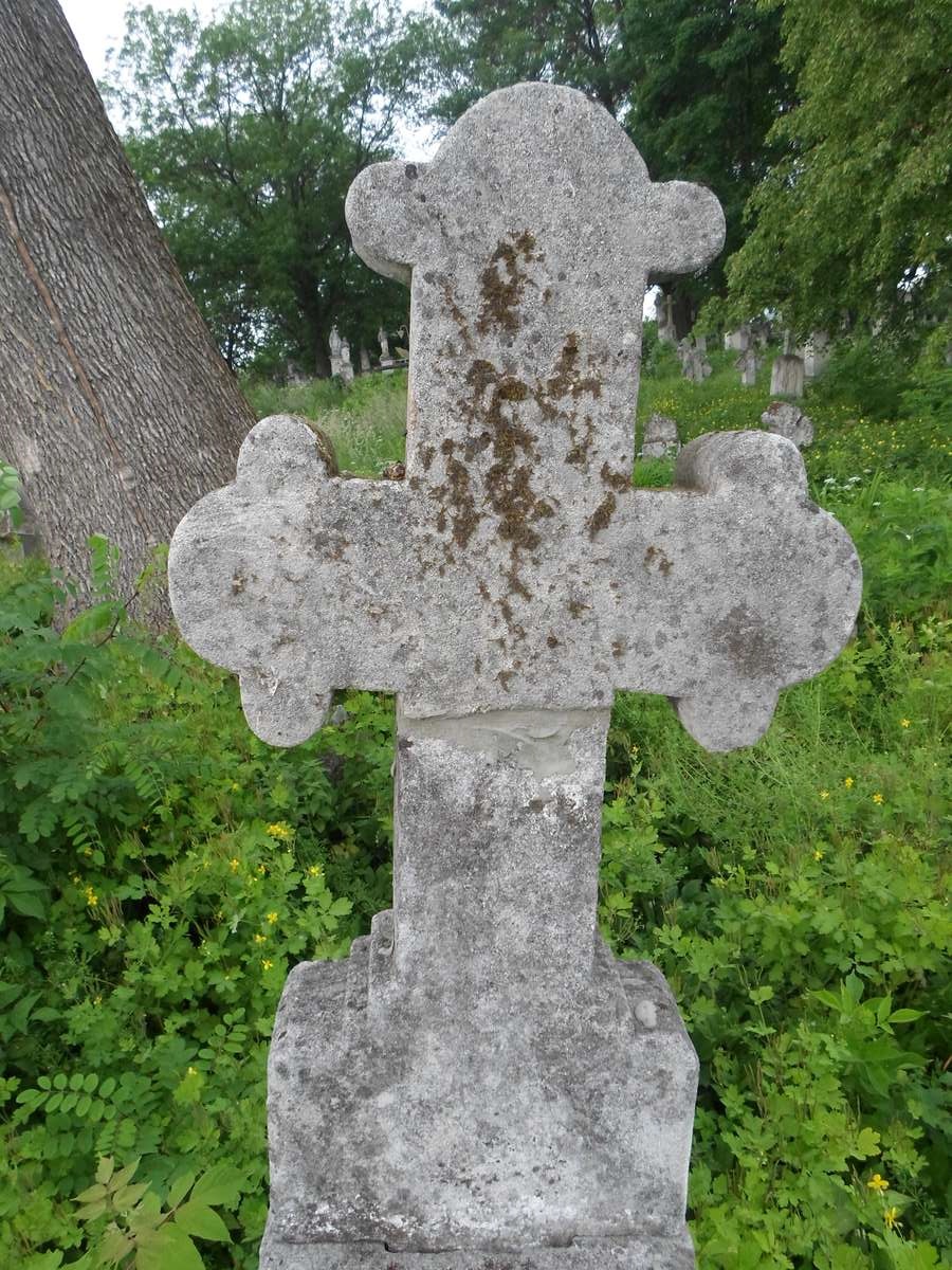Detal nagrobka Stanisława i Teresy Berezowskich, cmentarz w Zbarażu, stan z 2018