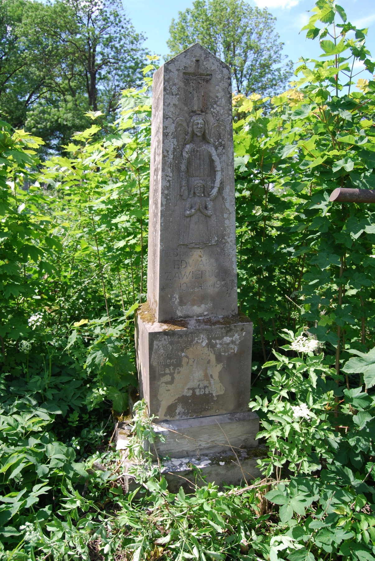 Tombstone of Edward Zawierucha, Zbarazh cemetery, state of 2018