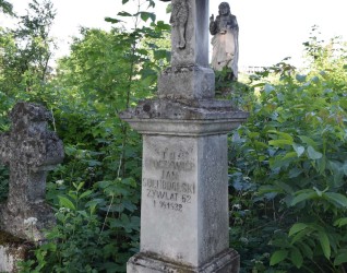 Nagrobek Jana Suchodolskiego, cmentarz w Zbarażu, stan z 2018