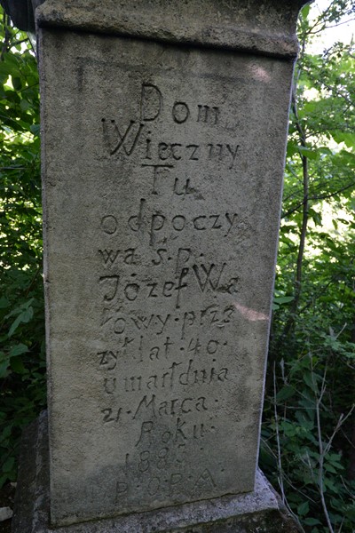Tombstone of Józef Wałowy, Zbaraż cemetery, state of 2020.