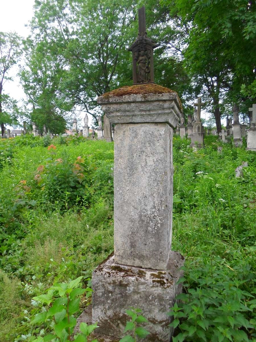 Tombstone of N.N., Zbarazh cemetery, state of 2018