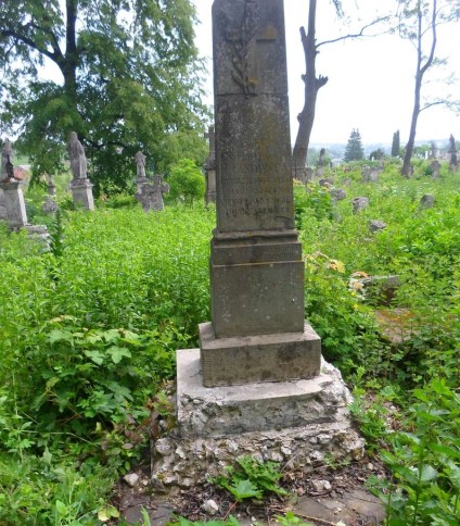 Nagrobek Kacpra i Pauliny Krasowskich, cmentarz w Zbarażu, stan z 2018