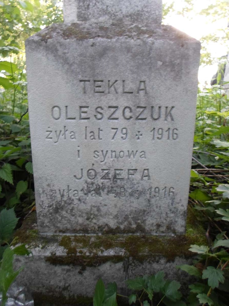 Fragment of the tombstone of Tekla Oleszczuk, Józefa N.N., Zbarazh cemetery, as of 2018