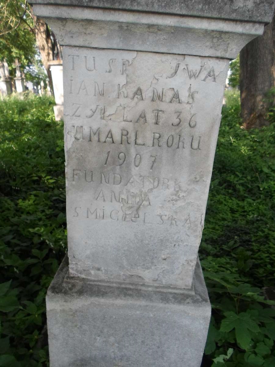 Inscription of the gravestone of Jan Kanas, Zbarazh cemetery, as of 2018