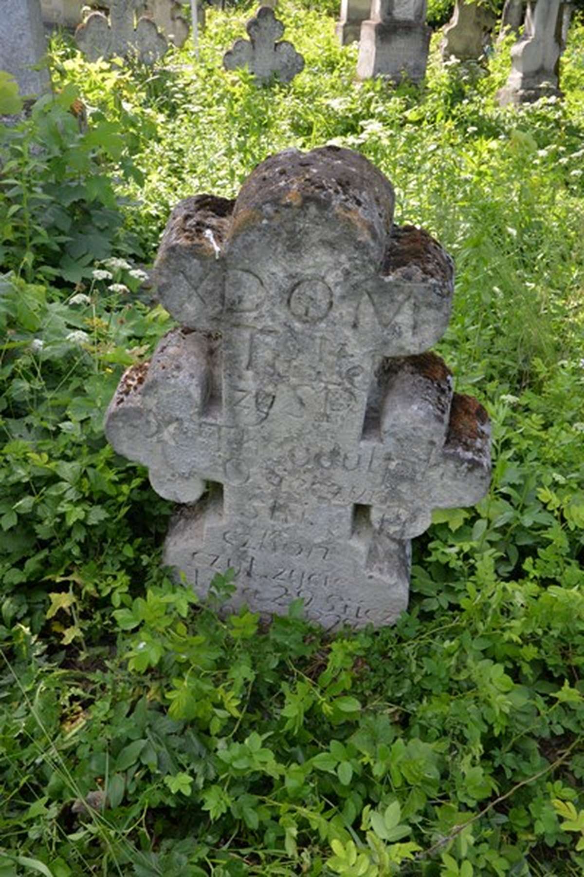 Tombstone of Theodulph Osieczynski, Zbarazh cemetery, as of 2018