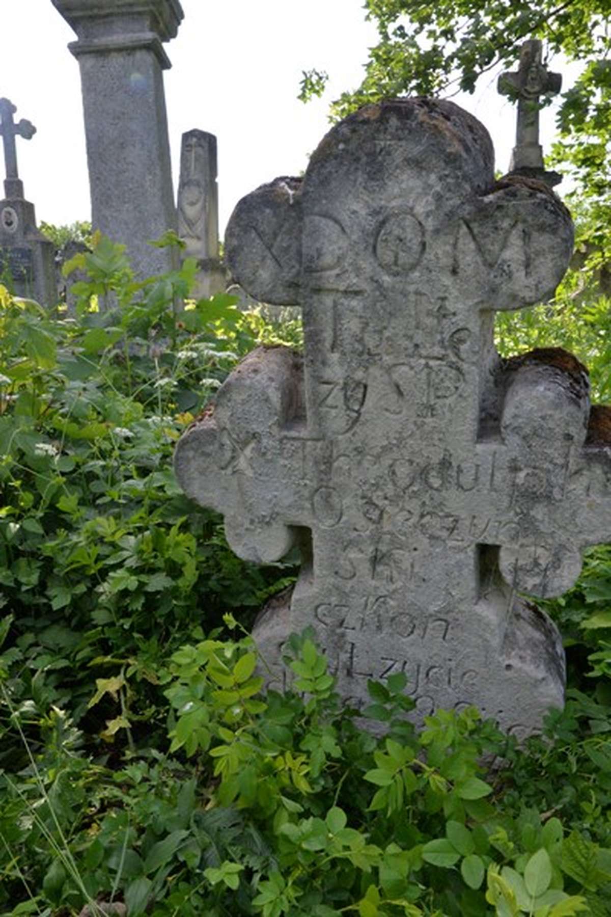 Tombstone of Theodulph Osieczynski, Zbarazh cemetery, as of 2018