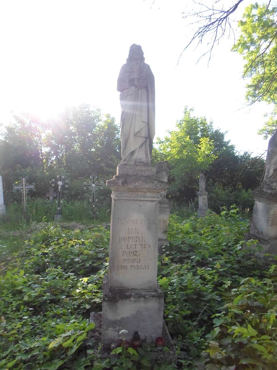 Tombstone of Jan Dombyk, Zbarazh cemetery, state of 2018