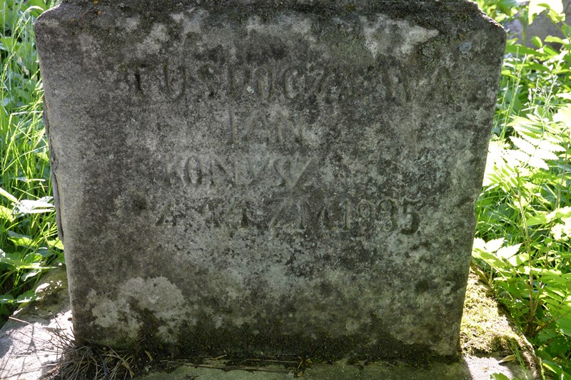 Fragment nagrobka Jana Konysza,cmentarz w Zbarażu, stan z 2018