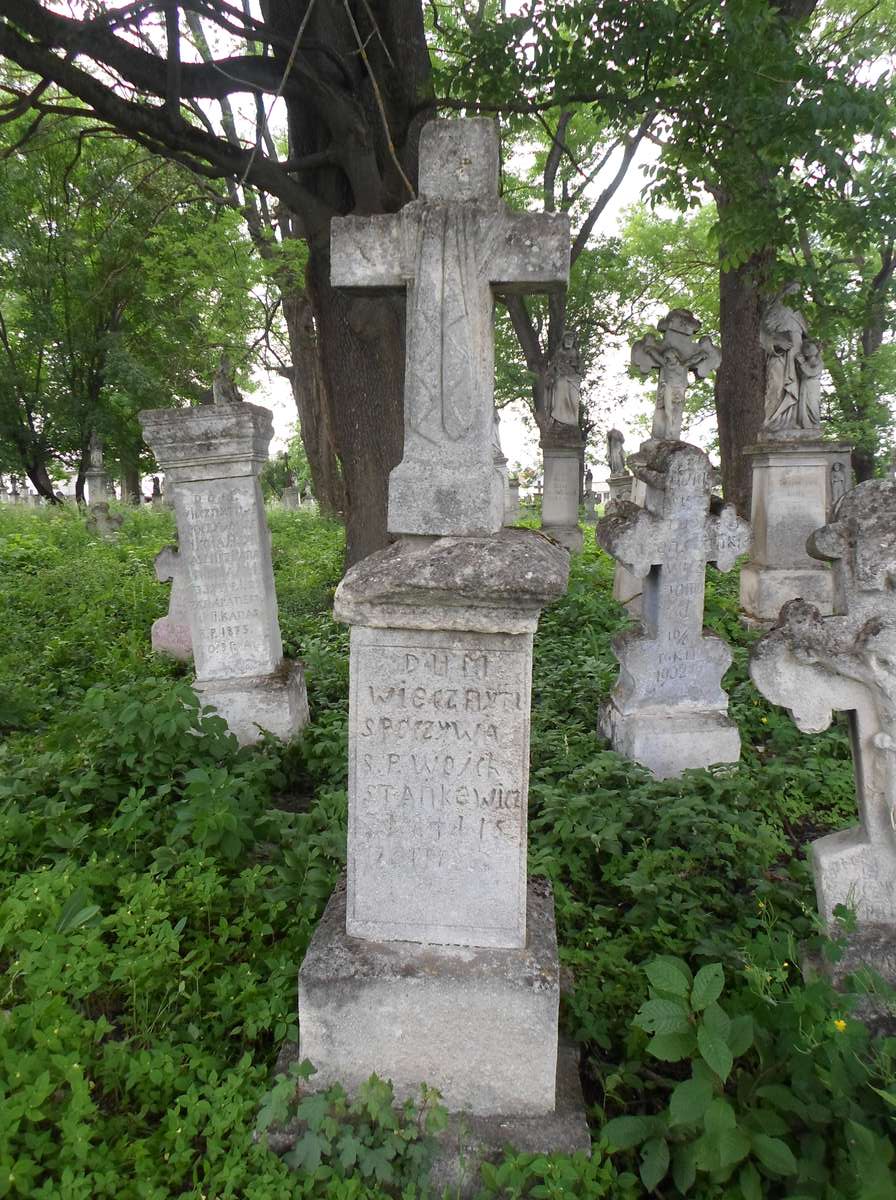 Nagrobek Wojciecha Stańkiewicza, cmentarz w Zbarażu, stan z 2018