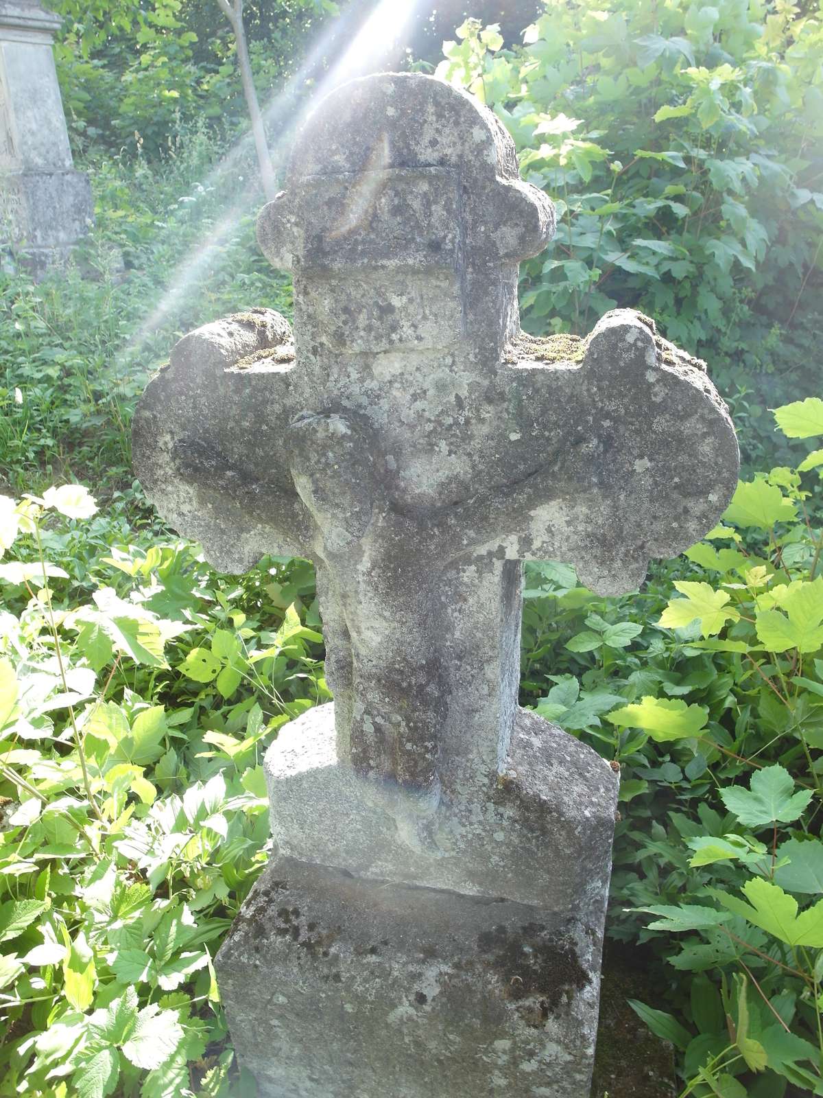 Nagrobek Kaspra Szustakowskiego, cmentarz w Zbarażu, stan z 2018 r.
