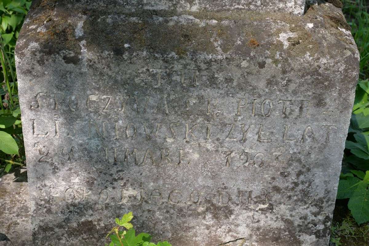 Inscription of the gravestone of Piotr Leśniowski, Zbarazh cemetery, as of 2018