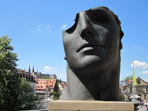 Photo montrant La sculpture \"Eros\" d\'Igor Mitoraj à Bamberg