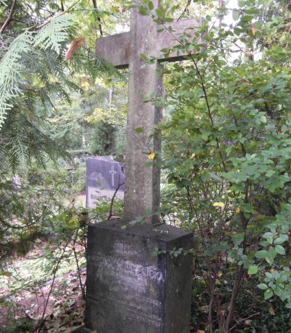 Nagrobek Karoliny Wierzbickiej, cmentarz św. Michała w Rydze, stan z 2021 r.