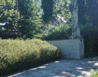 Grób zbiorowy ofiar niemieckiego więzienia karnego