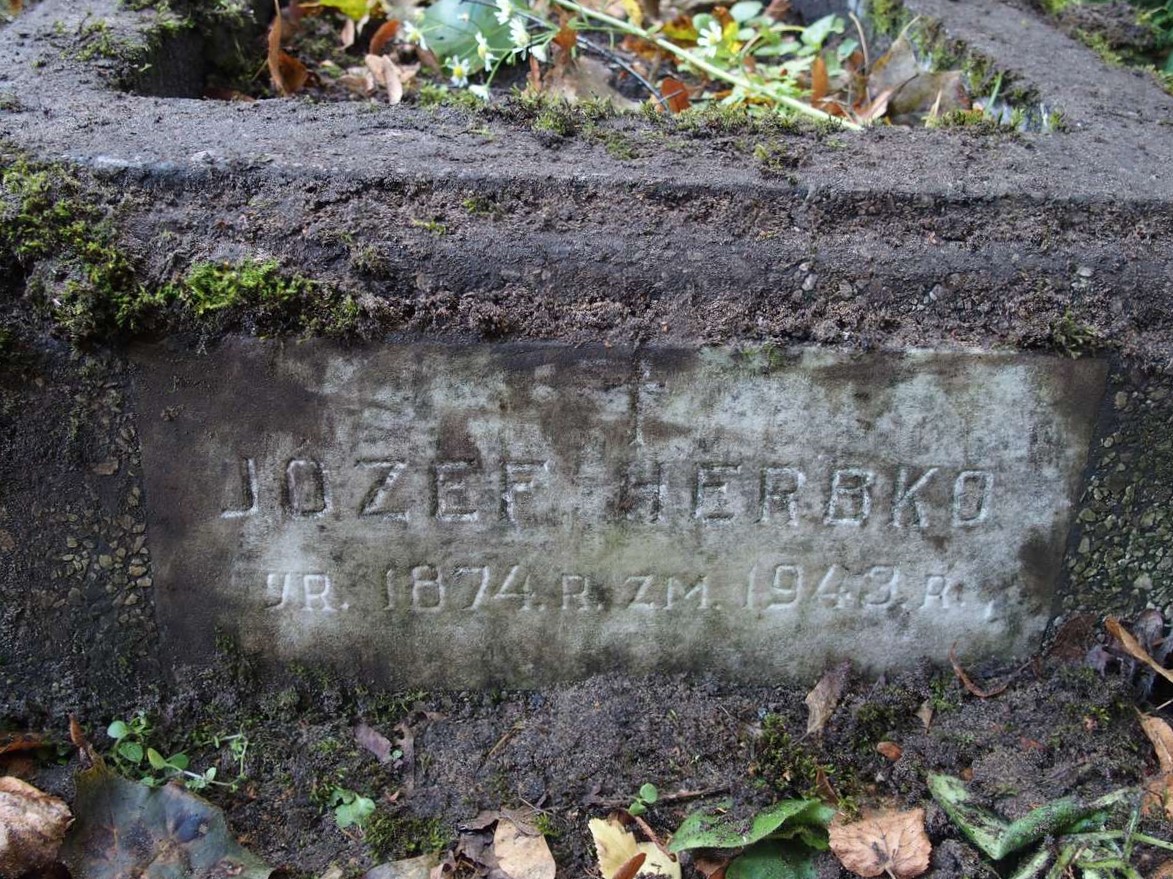 Tombstone of Josef Herbka