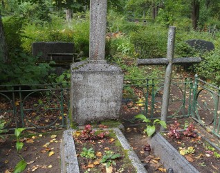 Nagrobek Pawła Snitkusa i Piotra Snitkusa