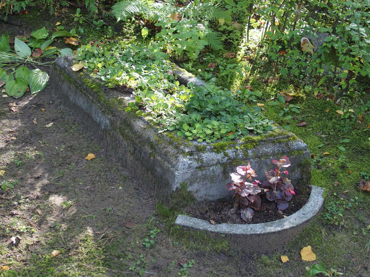 Tombstone of Franciszka Trzaska