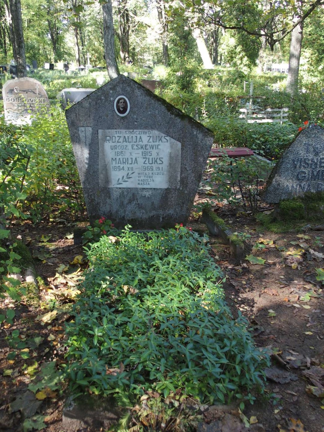 Tombstone of Maria Żuks and Rozalia Żuks