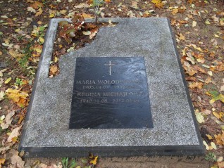 Nagrobek Reginy Michajłowej i Marii Wołodkiewicz