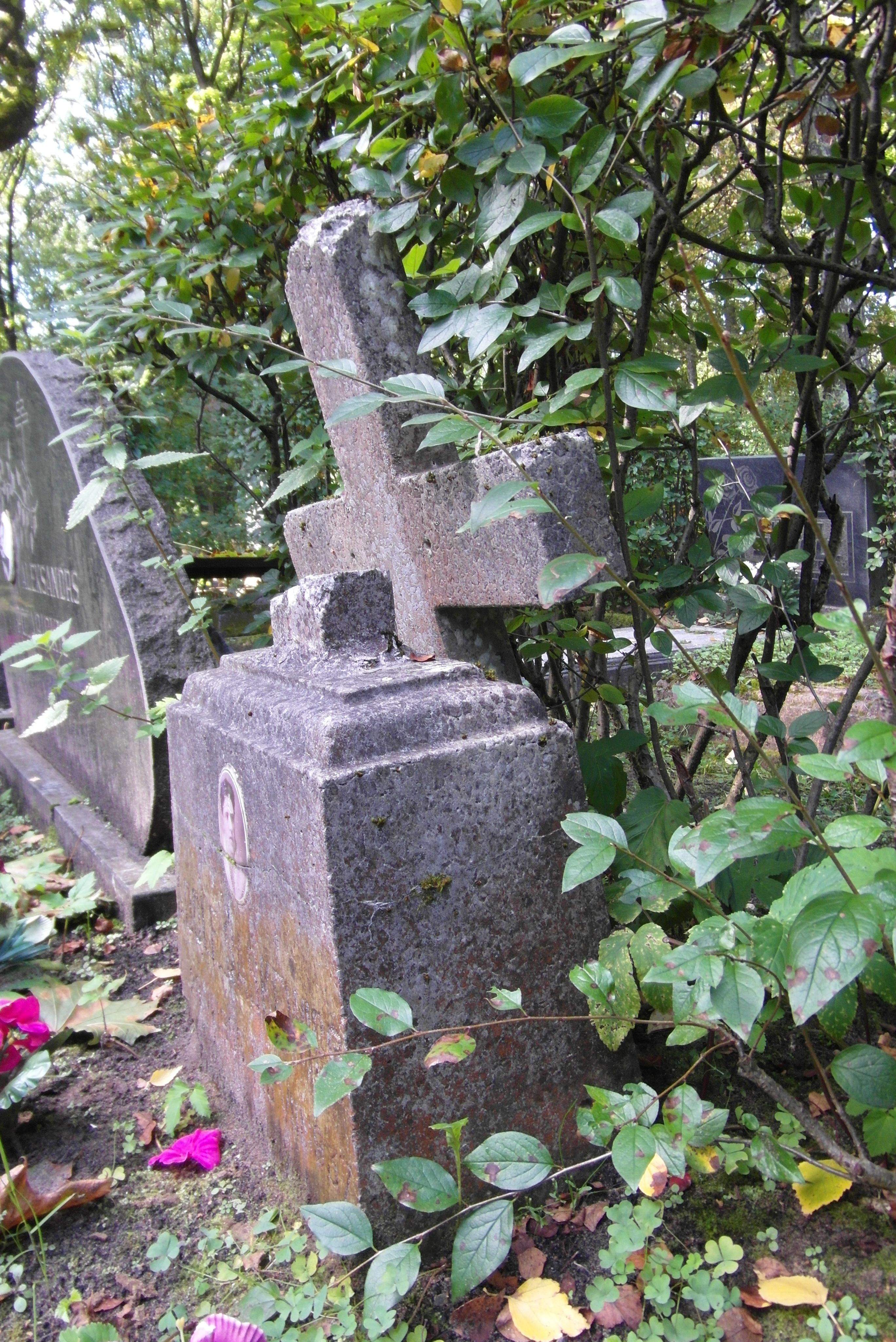 Tombstone of Adolf Sashkevich (Saskevitsa), St Michael's cemetery in Riga, as of 2021.