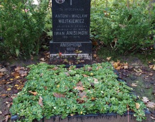 Nagrobek Malwiny Wisockiej