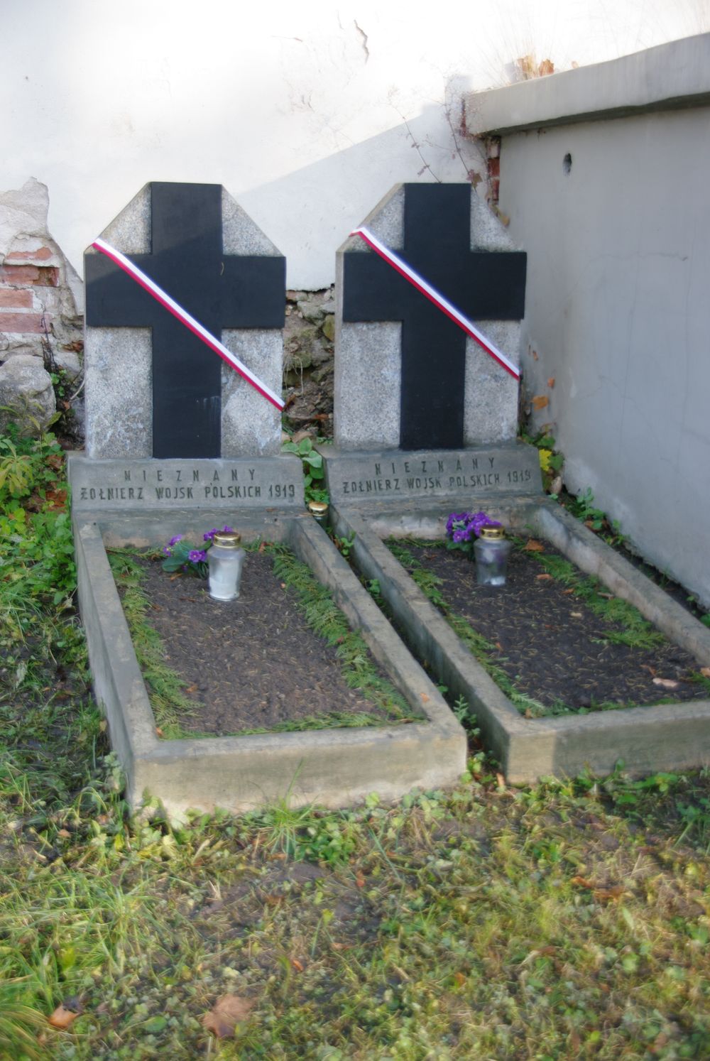 Graves of Polish soldiers killed between 1919 and 1920