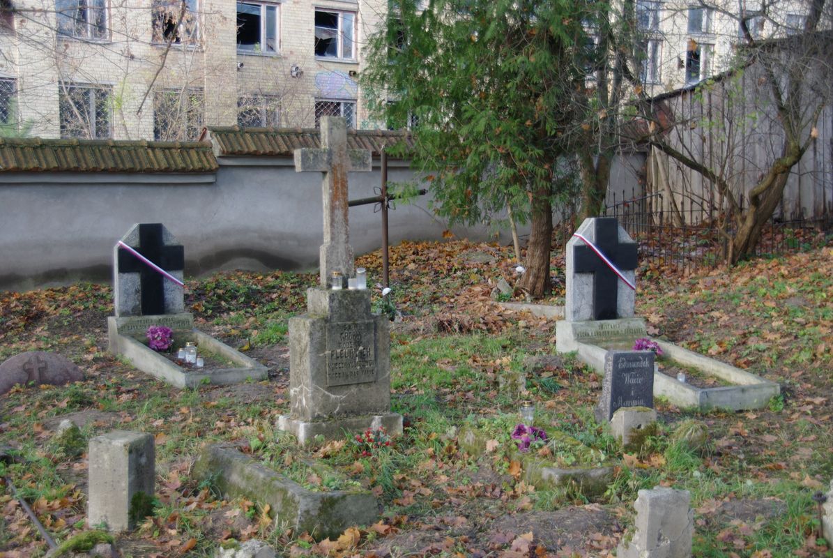 Graves of Polish soldiers killed between 1919 and 1920