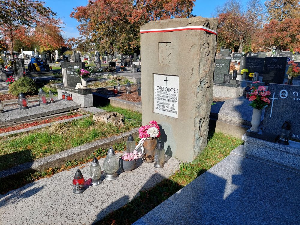 Photo showing Tomb of Polish Legions soldier Józef Gacek