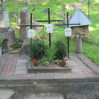 Tombstone of Franciszek and Zofia Jagiełłowicz and Rita Strawinskiene, Ross Cemetery in Vilnius, as of 2013.